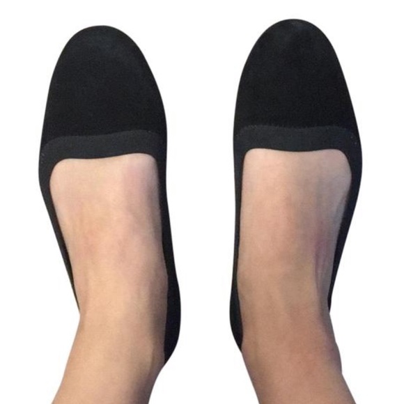 Stuart Weitzman ‘suede givable’ flats - Picture 1 of 7
